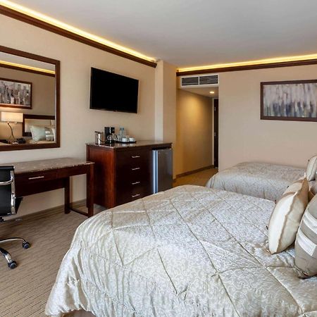 วินด์แฮม ตอเรออน Hotel โทร์เรออน ภายนอก รูปภาพ
