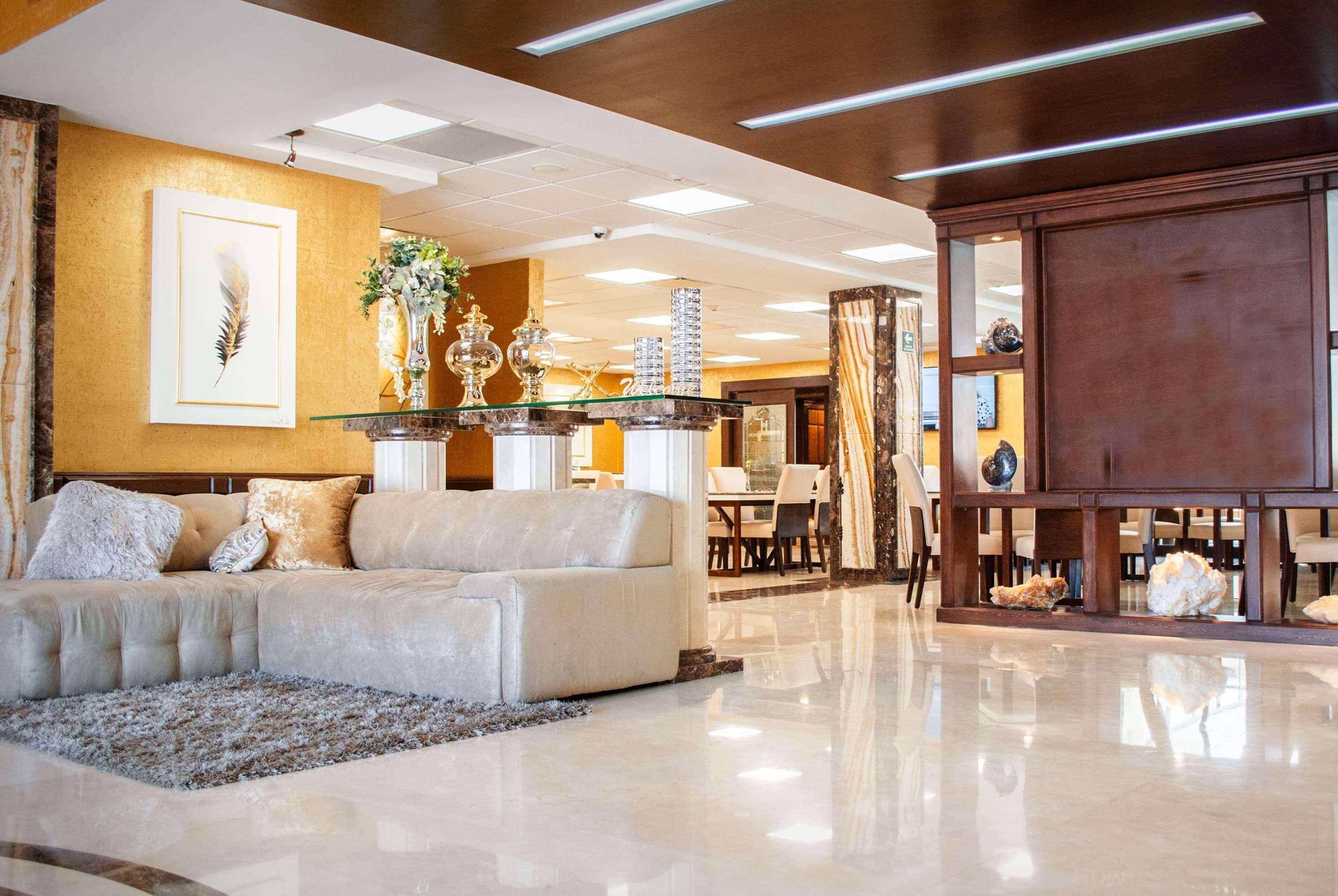 วินด์แฮม ตอเรออน Hotel โทร์เรออน ภายนอก รูปภาพ